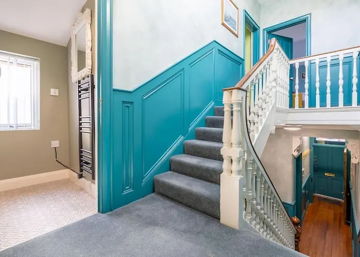 Boutique Homes At 4