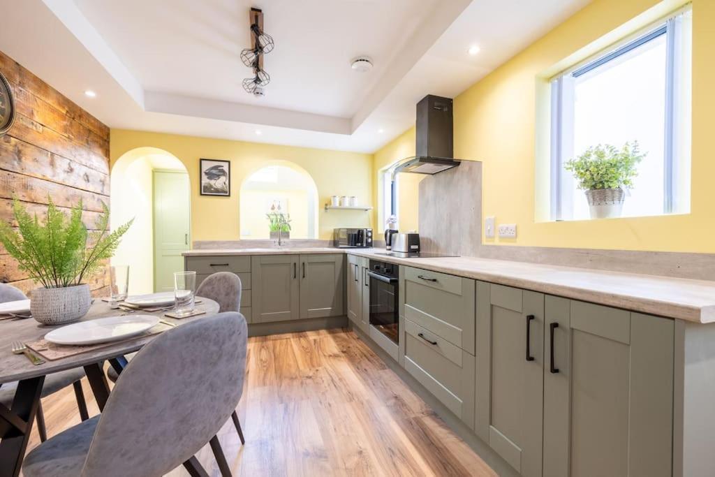 Boutique Homes At 4 * Бангор