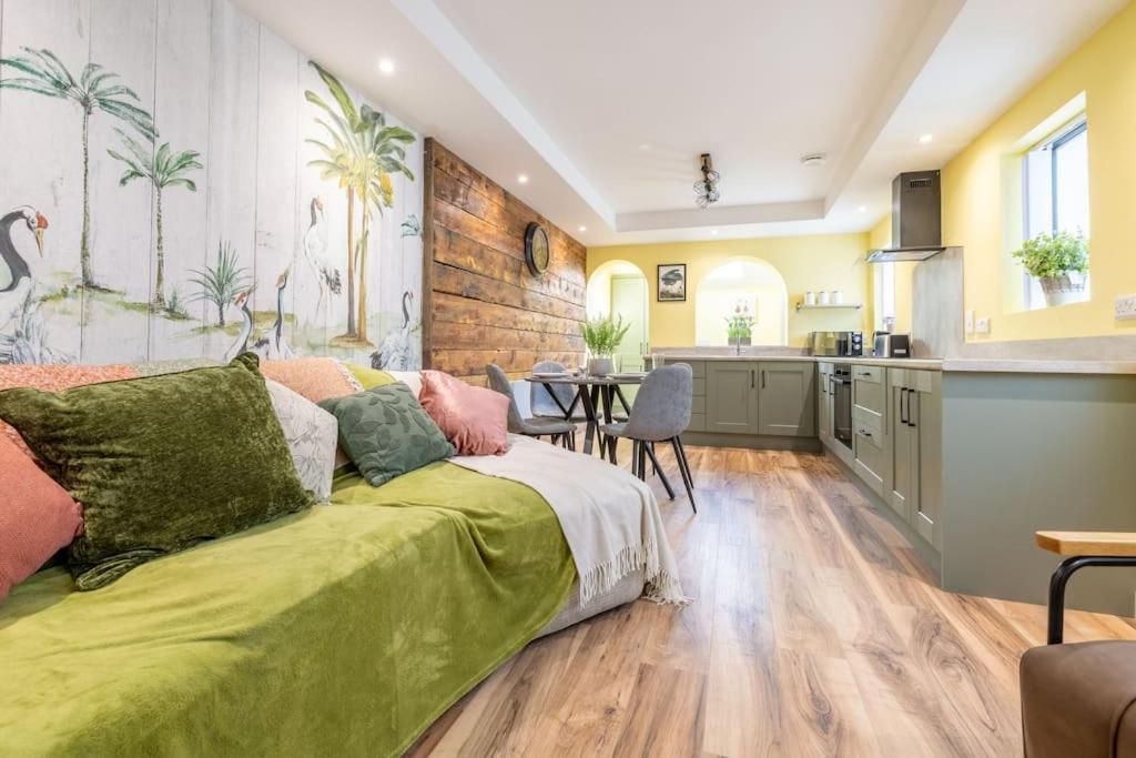 Boutique Homes At 4
